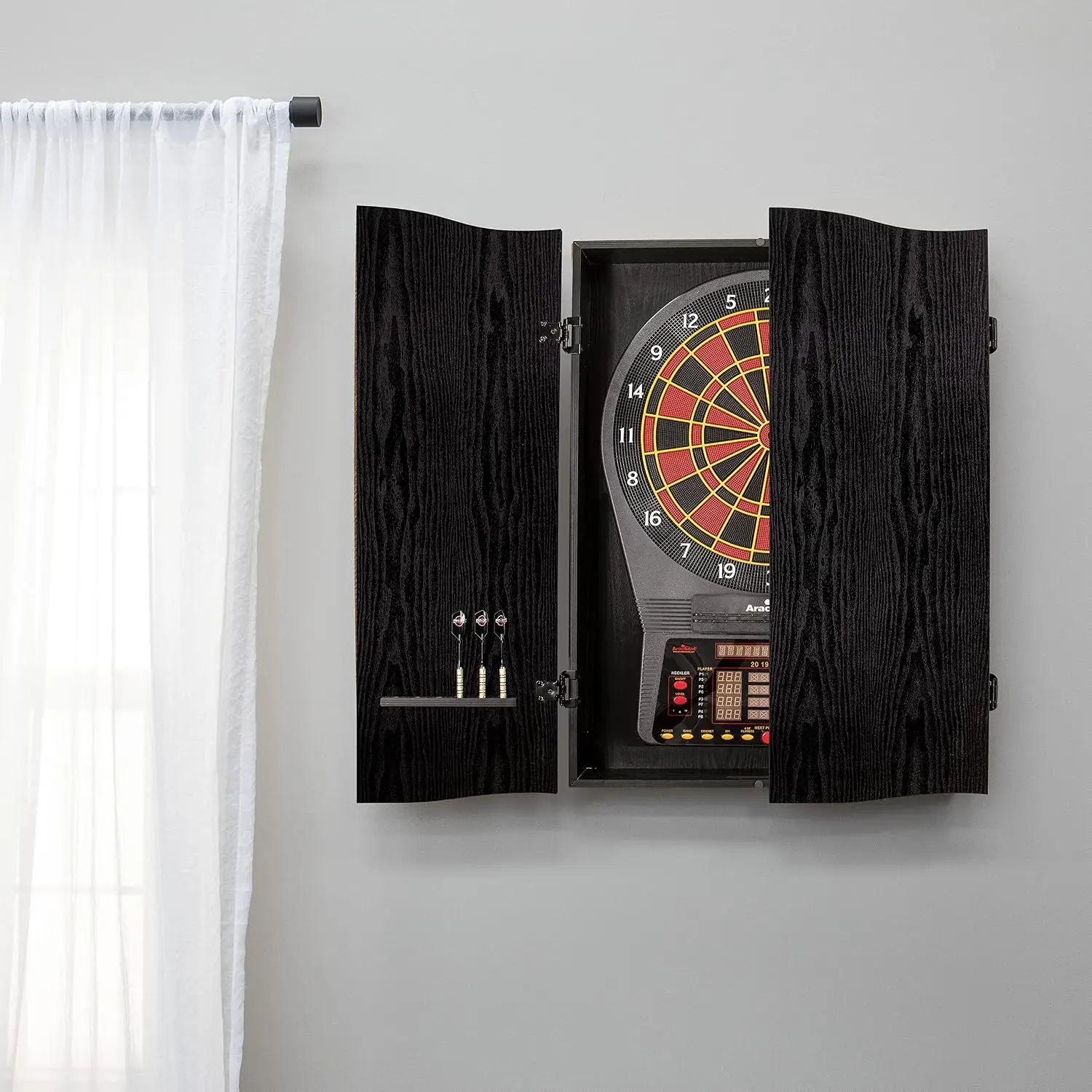 ตู้เก็บลูกดอก Black CricketPro - Electronic Dartboard Cabinet บทวิจารณ์และราคา